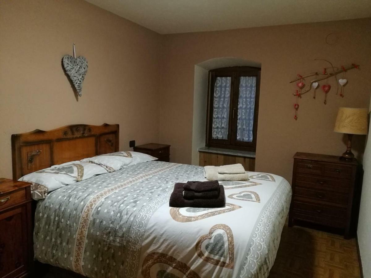 Casa Vacanza In Centro A La Salle Eksteriør billede